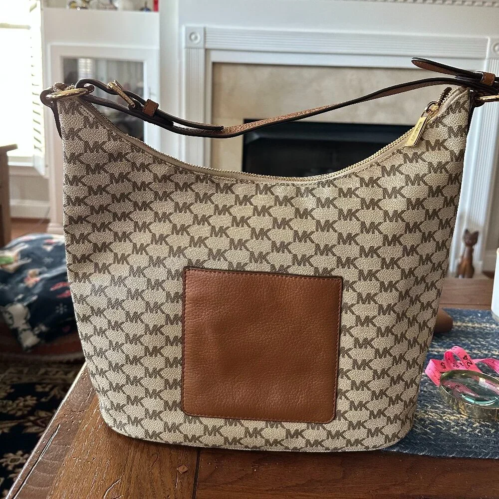 Michael Michael Kors Signature Hobo Shoulder bag beige with brown leather - Picture 3 of 7